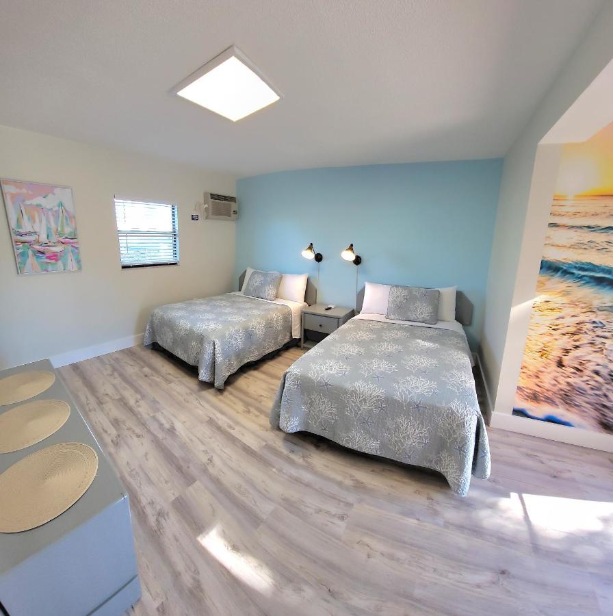 Satellite Motel St. Pete Beach Zewnętrze zdjęcie