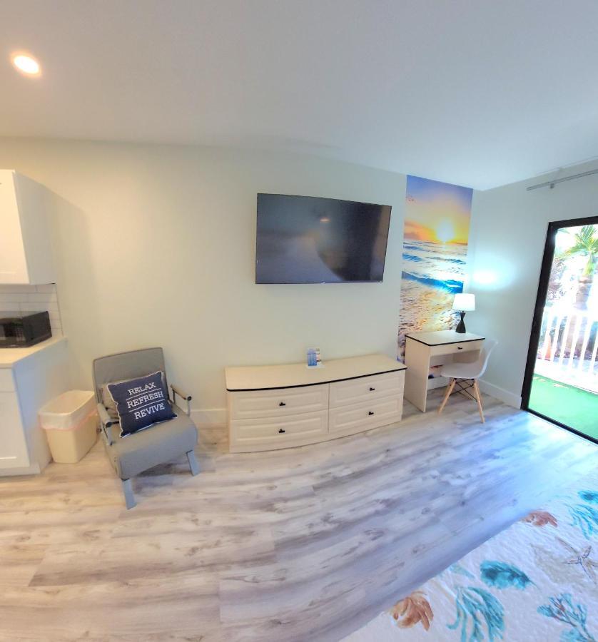 Satellite Motel St. Pete Beach Zewnętrze zdjęcie